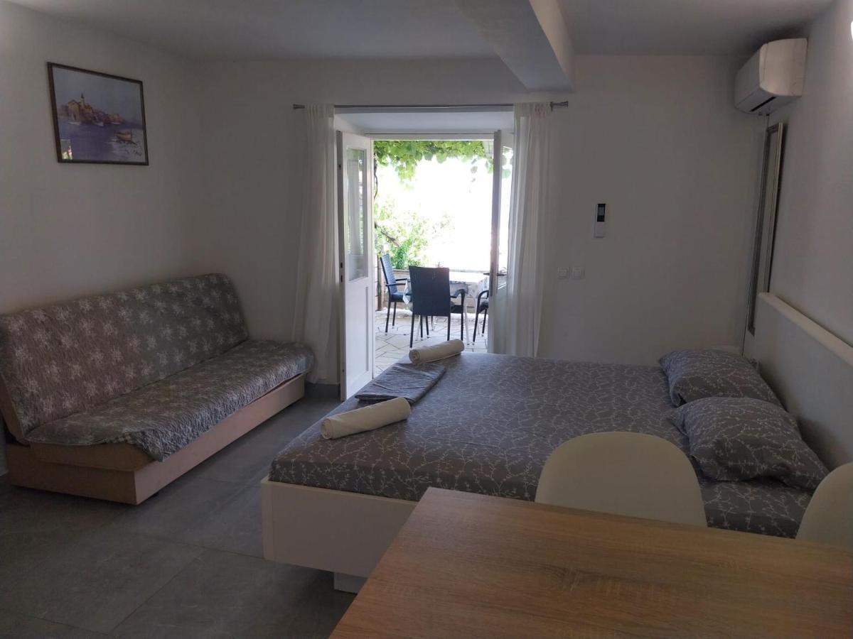 Apartments Лумбарда Екстер'єр фото